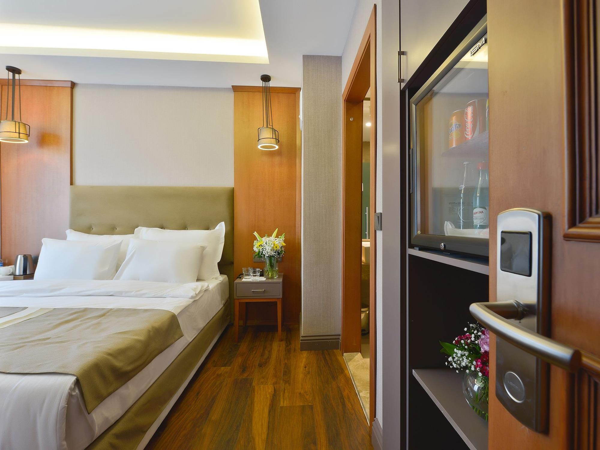Blueway Hotel City Стамбул Экстерьер фото